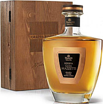 Mazzetti dAltavilla Grappa Reserva Gaia in Holzkassette Mazzetti dAltavilla Grappa Reserva Gaia in Holzkassette